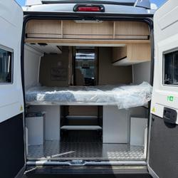 Fourgon Campereve Campereve magellan 643 air saphir sur peugeot 140cv bva Monc&eacute;-en-Belin