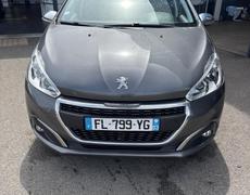 Peugeot 208 Ploemeur
