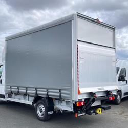 Fiat Ducato CCB BOITE MANUELLE 180CV PLATEAU BACHE PLSC HAYON 750KG Laval