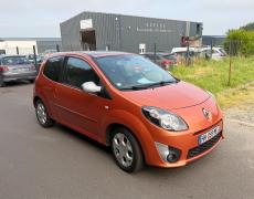 Renault Twingo 2 Livré-sur-Changeon