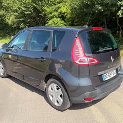 Renault Scenic 3 Expression Energy dCi 130 FAP eco2 Livr&eacute;-sur-Changeon