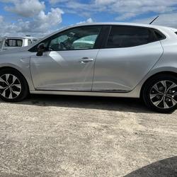 Renault Clio 5 Evolution Blue dCi 100 Laval