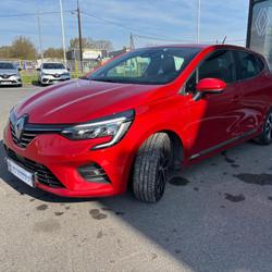 Renault Clio 5 Intens E-Tech 140 - 21N Blain