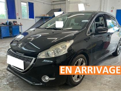 Peugeot 208 - Allure 1.4L VTI 95 CH - 7 495 €