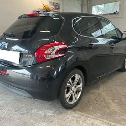 Peugeot 208 Allure 1.4L VTI 95 CH Soliers