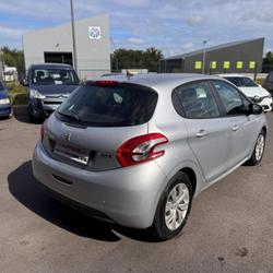 Peugeot 208 Active 1.4 e-HDi 68ch FAP BMP5 BLUE LION Pl&eacute;ch&acirc;tel