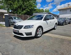 Skoda Octavia Carbon-Blanc