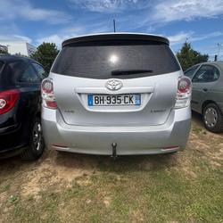 Toyota Verso 126 D-4D 5pl Ch&acirc;teaugiron