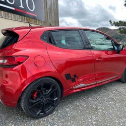 Renault Clio 4 RS EDC 1.6 Turbo 200 Duerne