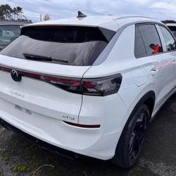 Volkswagen T-Roc R-Line 1.5 eTSI EVO2 Hybrid 150 ch DSG7 Paris 7e Arrondissement