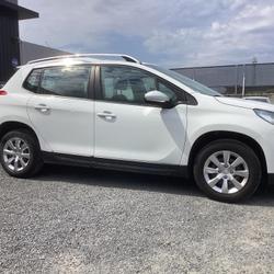 Peugeot 2008 Access 1.2 VTi 82ch BVM5 Couff&eacute;