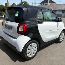 Smart Fortwo Pure Smart Coup&eacute; 1.0 71ch mhd La Meilleraye-de-Bretagne