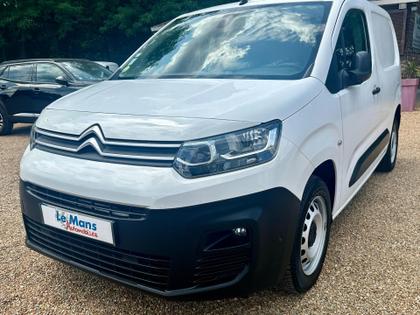 Citroen Berlingo - DRIVER  M 1000 BLUEHDI 100 S&amp;S BVM5 - 12 900 €