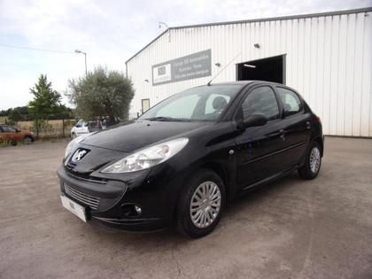 Peugeot 206+ - Urban  1.4e 75ch - 6 990 €