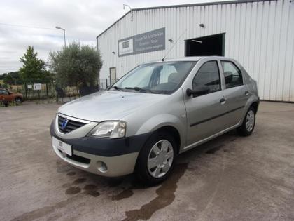 Dacia Logan - Lauréate  1.4 - 4 990 €