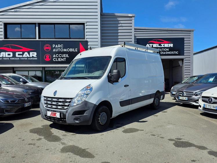 Renault Master  - 10 999 €