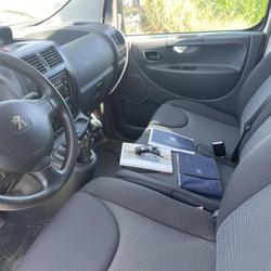 Fourgon Peugeot pack clim L1H1 2.0 hdi 125 Locqueltas