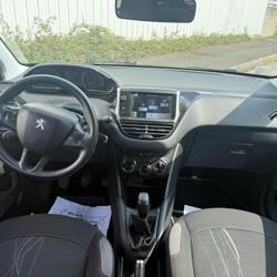 Peugeot 208 Style 1.6 e-HDi 92ch BVM5 Les Ponts-de-C&eacute;