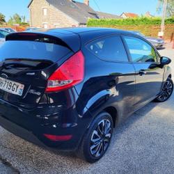 Ford Fiesta 1.4 TDCi 70 FAP Saint-Jean-des-Champs