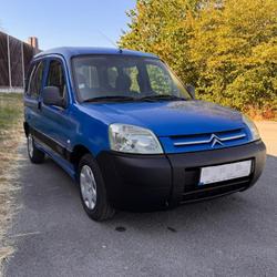 Citroen Berlingo  Les Ponts-de-C&eacute;