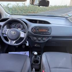 Toyota Yaris Active 69 VVT-i Les Ponts-de-C&eacute;