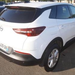 Opel Grandland Edition Business 1.5 Diesel 130 ch BVA8 Saint-Hilaire-du-Harcou&euml;t