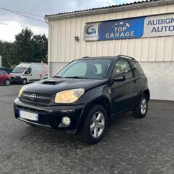 Toyota RAV4 2.0D4D 115 16V Turbo 4X4 (85kW) 2.0 D4D 115 Aubigny-Les Clouzeaux