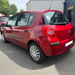 Renault Clio 3 Pack Authentique 1.2 16V 75 Qu&eacute;ven