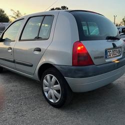 Renault Clio 2 XT 1.6L Saint-Herblain