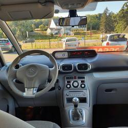 Peugeot 2008 F&eacute;line Titane 1.6 e-HDi 115ch FAP BVM6 Tr&eacute;daniel