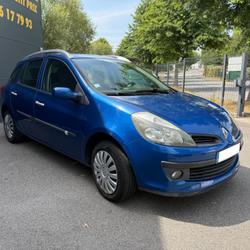 Renault Clio 3 Extr&ecirc;me Fonc&eacute;e TCE 100 eco2 Qu&eacute;ven