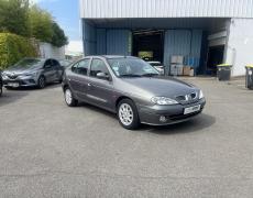Renault Megane 1 Carquefou