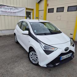 Toyota Aygo x-play 1.0 VVT-i Laubri&egrave;res