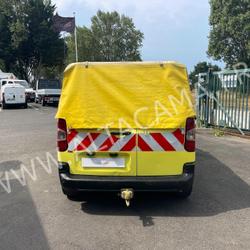 Peugeot Partner BACHE CROCHET ATTELAGE GYROPHARE FEUX DE TRAVAIL PEUGEOT 100CV PICK UP STIRAM Tr&eacute;gueux