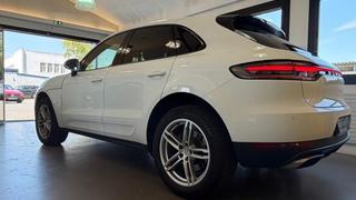 Porsche Macan  - photo 4