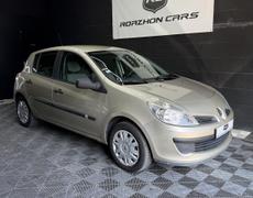Renault Clio 3 Châteaugiron