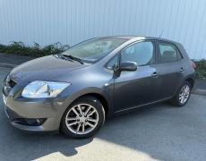 Toyota Auris Les Ponts-de-Cé