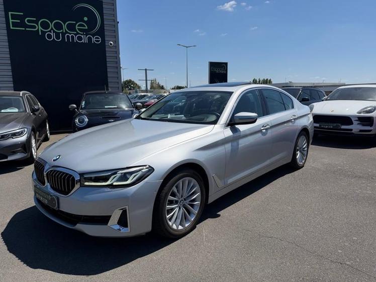 BMW Serie 5  - Luxury - 31 990 €