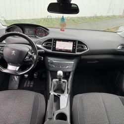 Peugeot 308 II Phase 2 Access BlueHDi 100ch S&amp;S BVM6 Les Ponts-de-C&eacute;