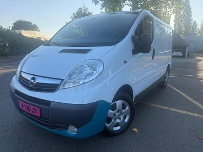 Opel Vivaro fourgon - PACK CLIM +  FGN F2700 L1H1 2.0 FAP CDTI 115 CH - 11 990 €
