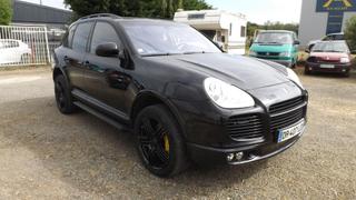 Porsche Cayenne  - photo 1