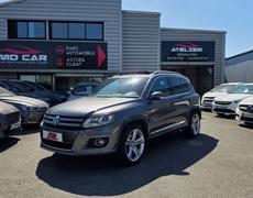 Volkswagen Tiguan - Série Spéciale R-Exclusive 4Motion  2.0 TDI 140 FAP BlueMotion Technology - 11 499 €