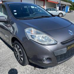 Renault Clio 3 Zen 1.2 16V 75 Plouay