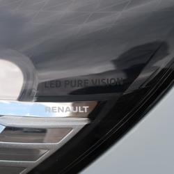 Renault Clio 5 Business E-Tech 140 - 21N Plo&euml;rmel