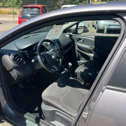 Renault Clio 4 Zen 90g dCi 90 Energy eco2 Louvign&eacute;-du-D&eacute;sert