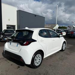 Toyota Yaris Dynamic Business + Programme Beyond Zero Academy 116h Kerfot