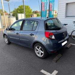 Renault Clio 3 Authentique Euro 5 1.2 16V 75 eco2 Vendrennes