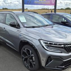 Renault Austral Techno esprit Alpine E-Tech hybrid 200 occasion - Saint-Hilaire-de-Clisson - photo 2/4