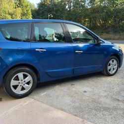 Renault Grand Scenic 3 Jade 7 pl Sc&eacute;nic III dCi 130 Ombr&eacute;e d'Anjou