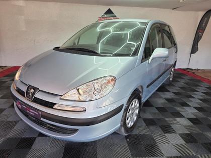 Peugeot 807 -  2.2 HDI 128CV - 8 990 €